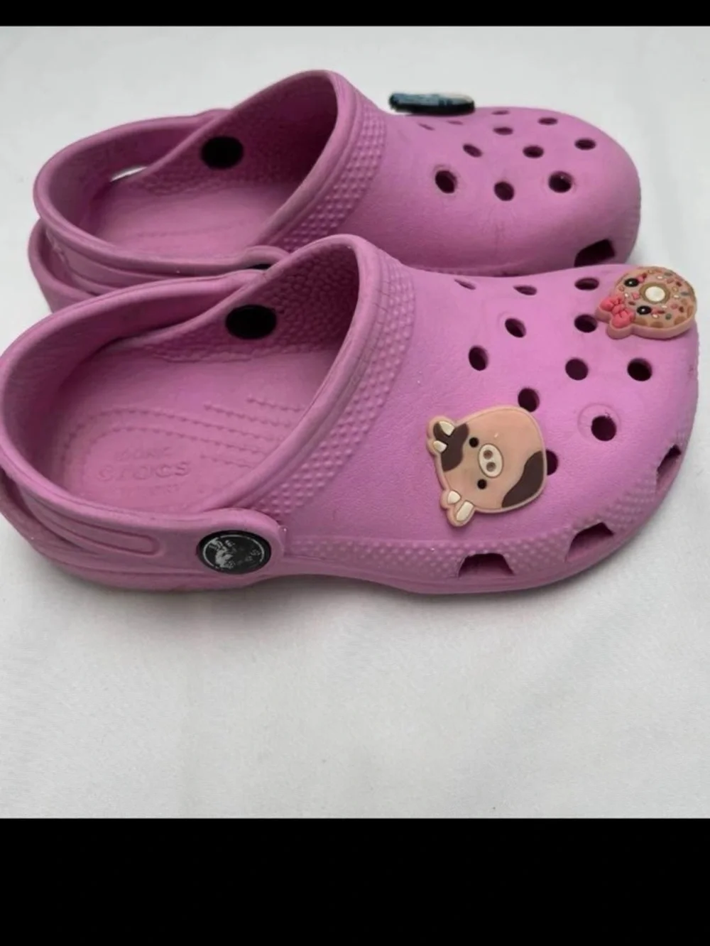 Kids Crocs Pink Lightweight Clog Shoes with Fun Charms C10